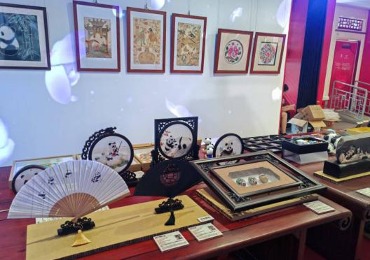 �ϳ���11���м��˷�����Ʒ��ѡ�ʹ��Ĵ��ںϹ�չ��