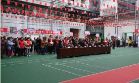 ��ȫ���� �ںϹ���������˳�����ɹ��ٰ�м���ȫ�����˶��� 