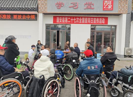 �������չ�������ա���������