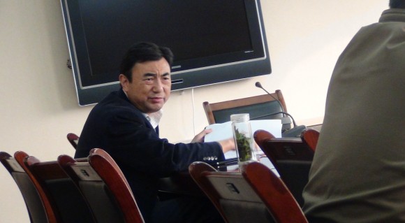�ϲ���������Ҫ�쵼ר���о��м��˹���